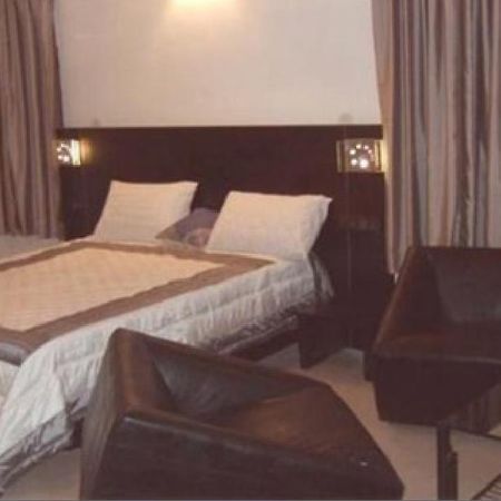 Hotel T.A.P. Gold Crest Bangalore Room photo