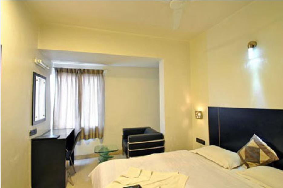 Hotel T.A.P. Gold Crest Bangalore Room photo