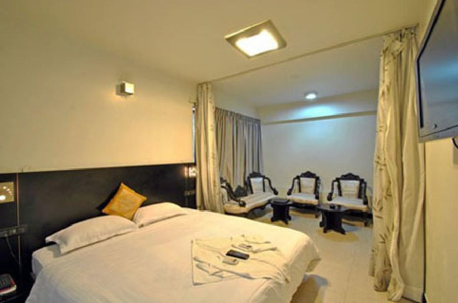 Hotel T.A.P. Gold Crest Bangalore Room photo