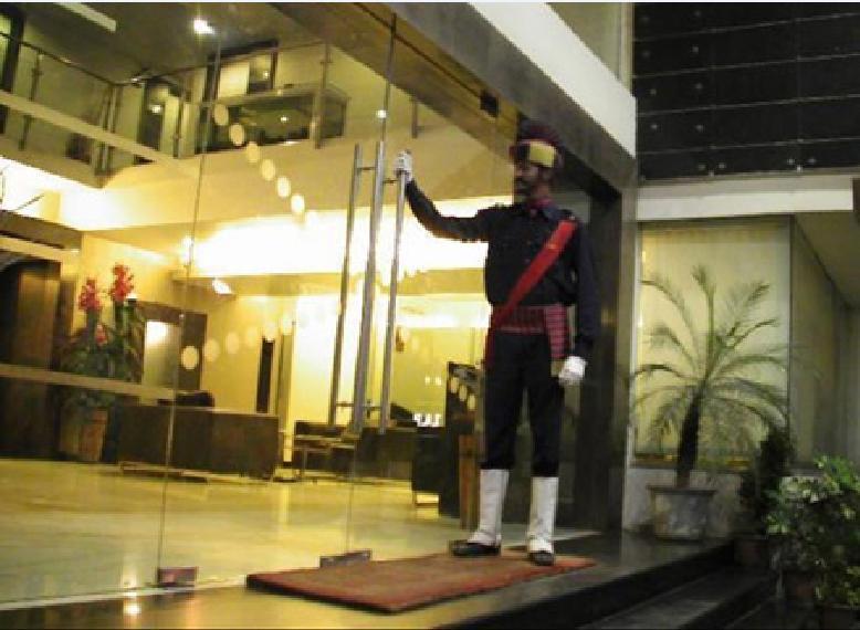 Hotel T.A.P. Gold Crest Bangalore Exterior photo